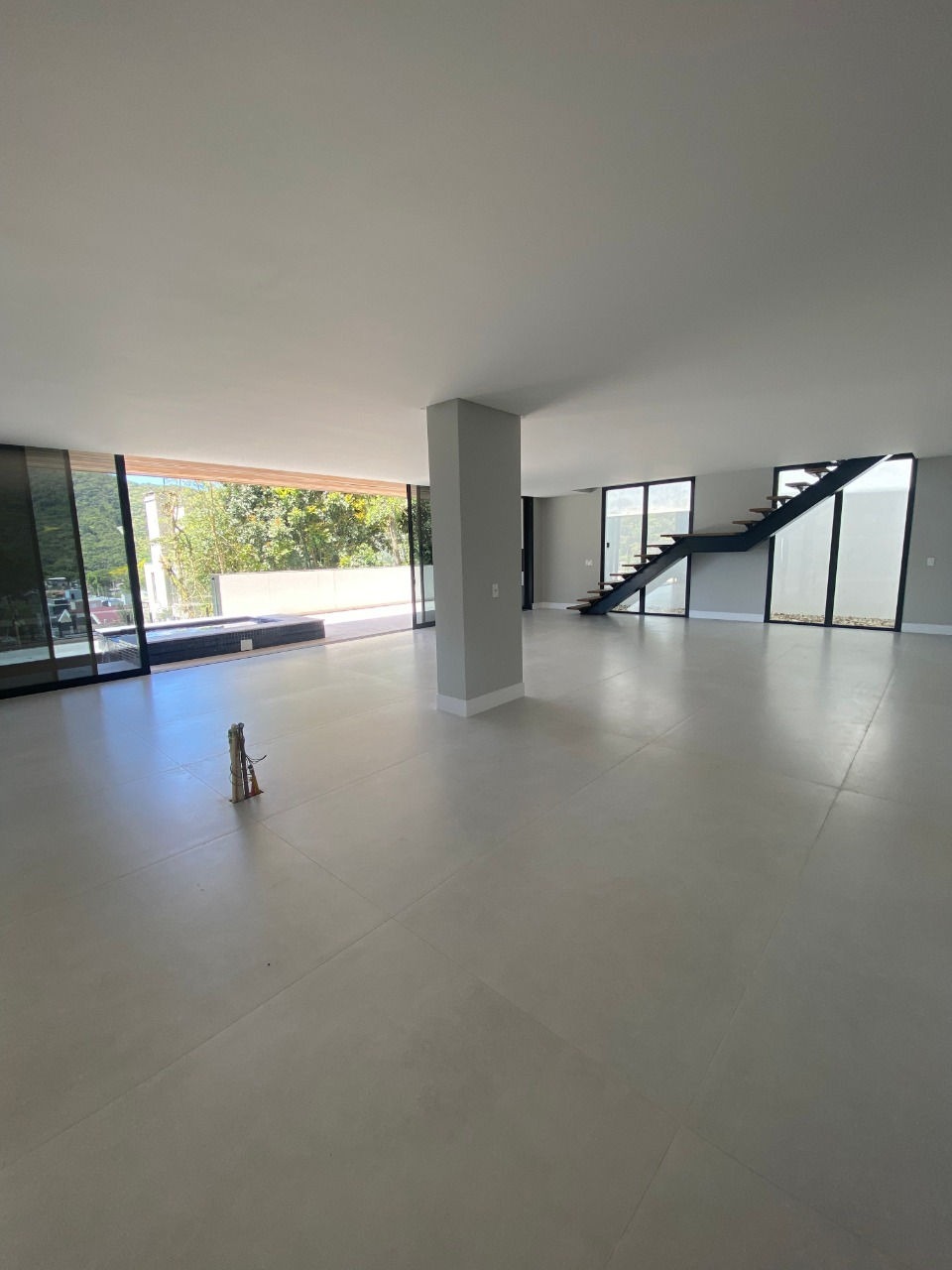 Casa de Condomínio à venda com 4 quartos, 432m² - Foto 5