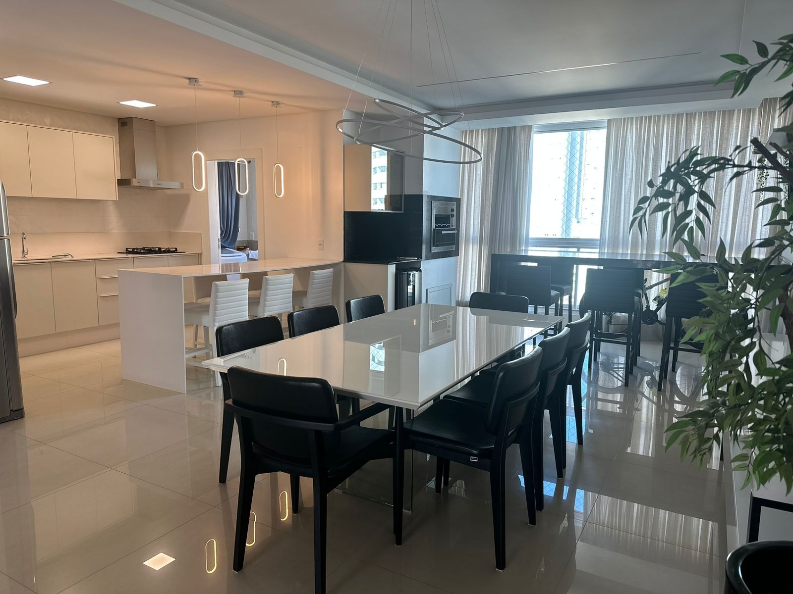 Apartamento à venda com 3 quartos, 137m² - Foto 11