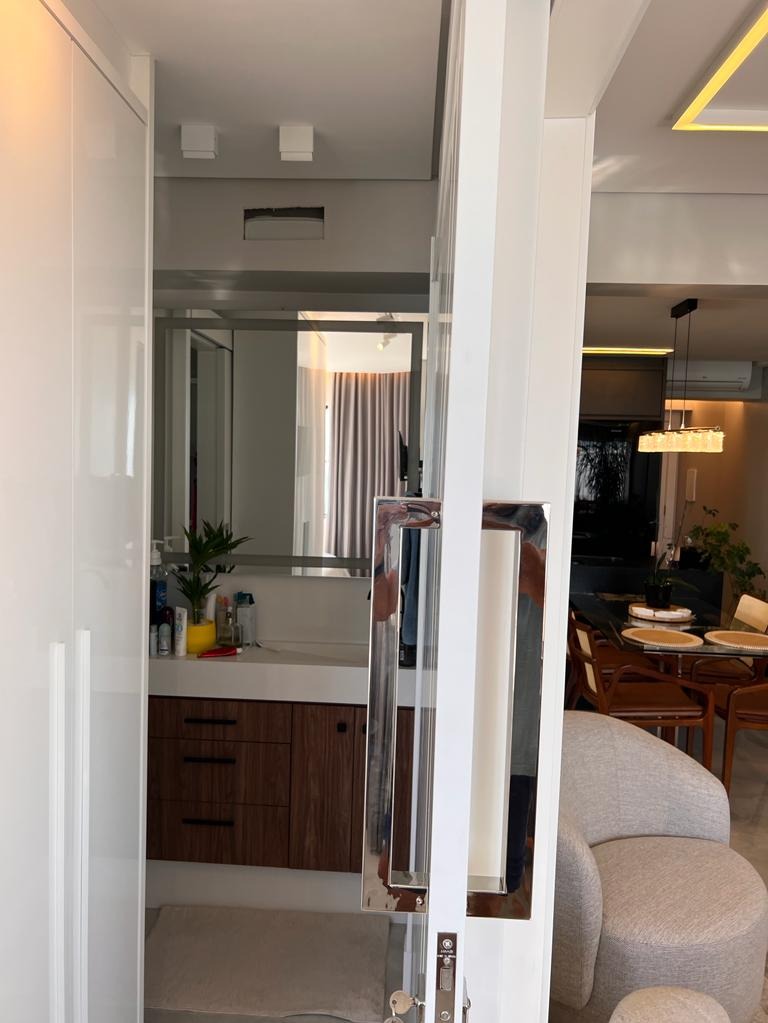 Apartamento à venda com 2 quartos, 70m² - Foto 10