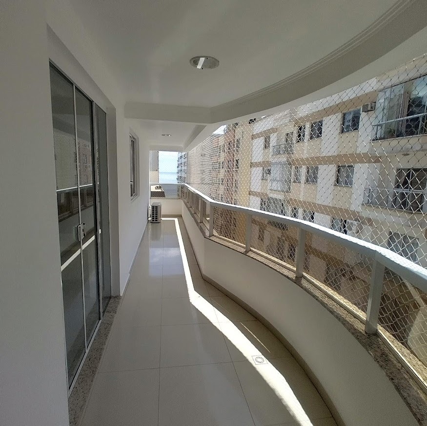 Apartamento à venda com 3 quartos, 105m² - Foto 1