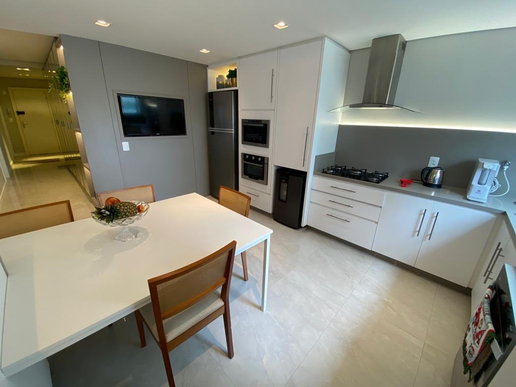 Apartamento à venda com 4 quartos, 175m² - Foto 7