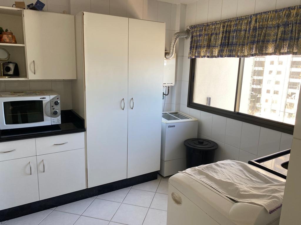 Apartamento à venda com 3 quartos, 160m² - Foto 12