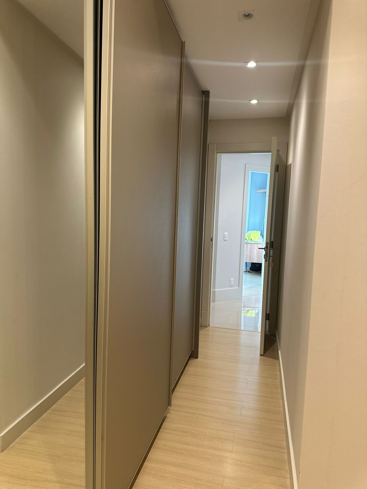 Apartamento à venda com 3 quartos, 137m² - Foto 19