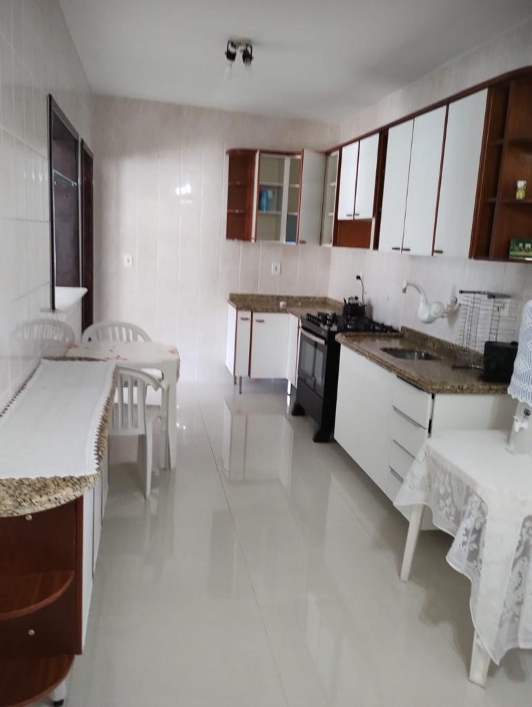 Sobrado à venda com 6 quartos, 260m² - Foto 10