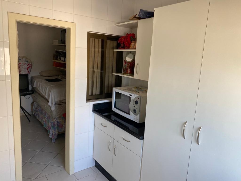 Apartamento à venda com 3 quartos, 160m² - Foto 13