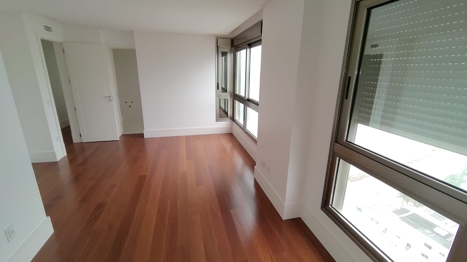 Apartamento à venda com 4 quartos, 213m² - Foto 16