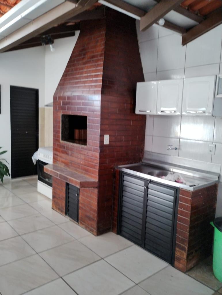 Sobrado à venda com 6 quartos, 260m² - Foto 4