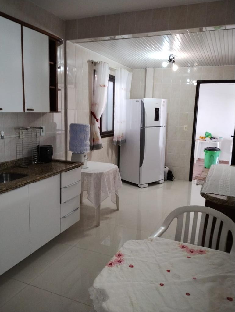 Sobrado à venda com 6 quartos, 260m² - Foto 12