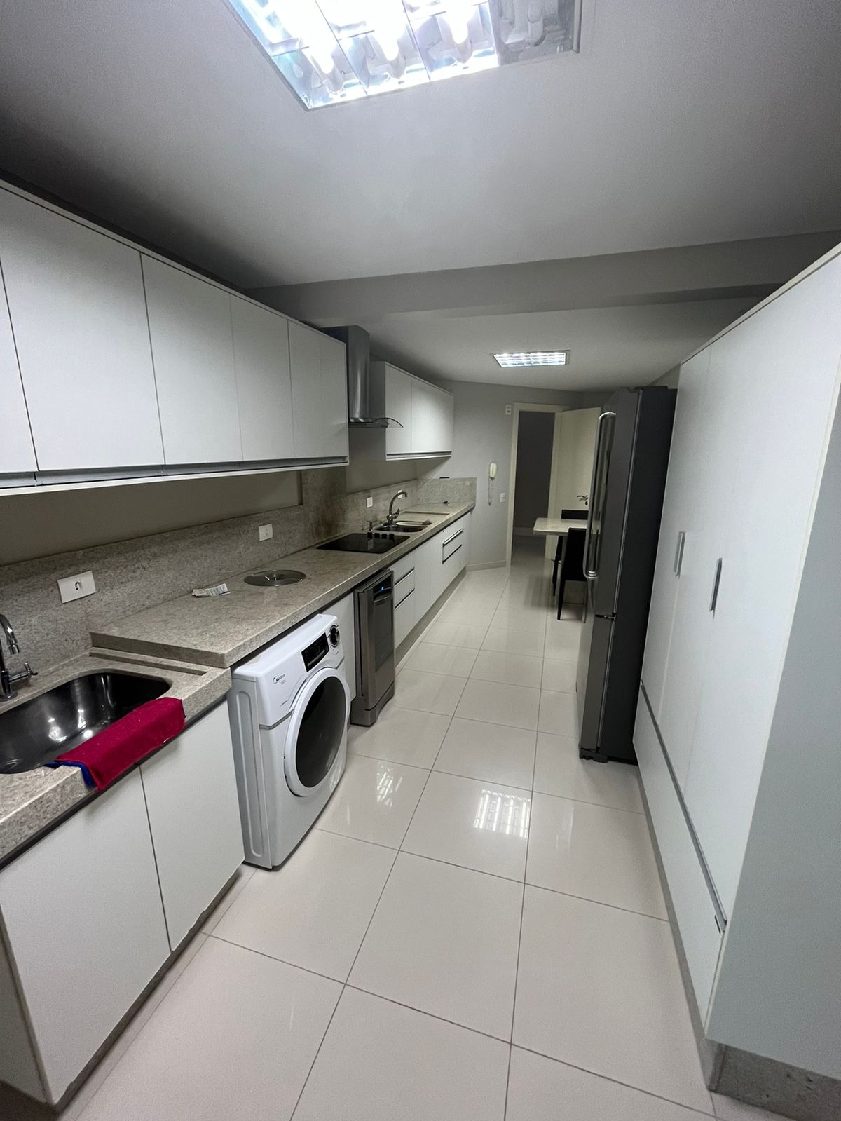 Apartamento à venda com 3 quartos, 148m² - Foto 9