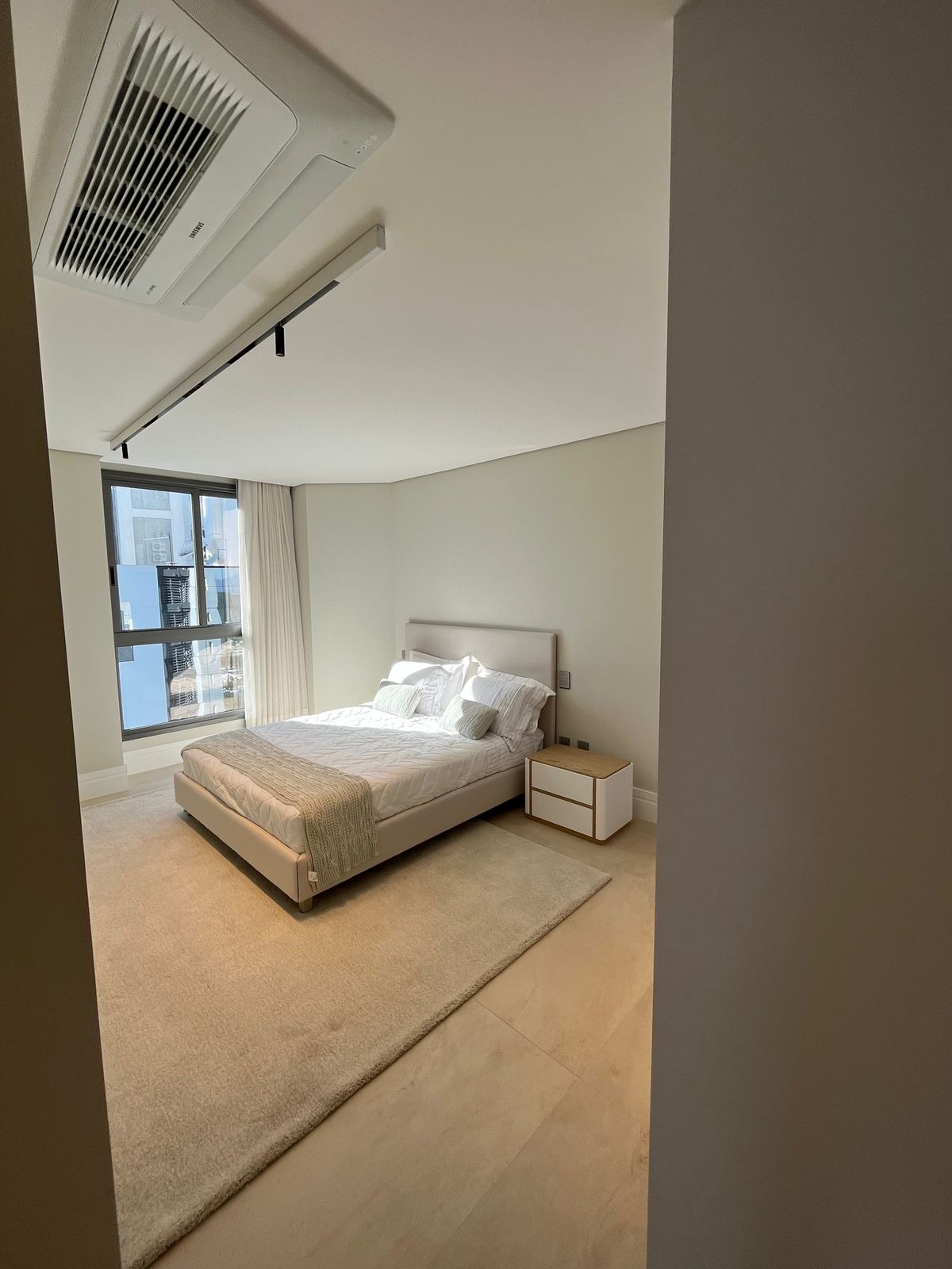 Apartamento à venda com 4 quartos, 230m² - Foto 10