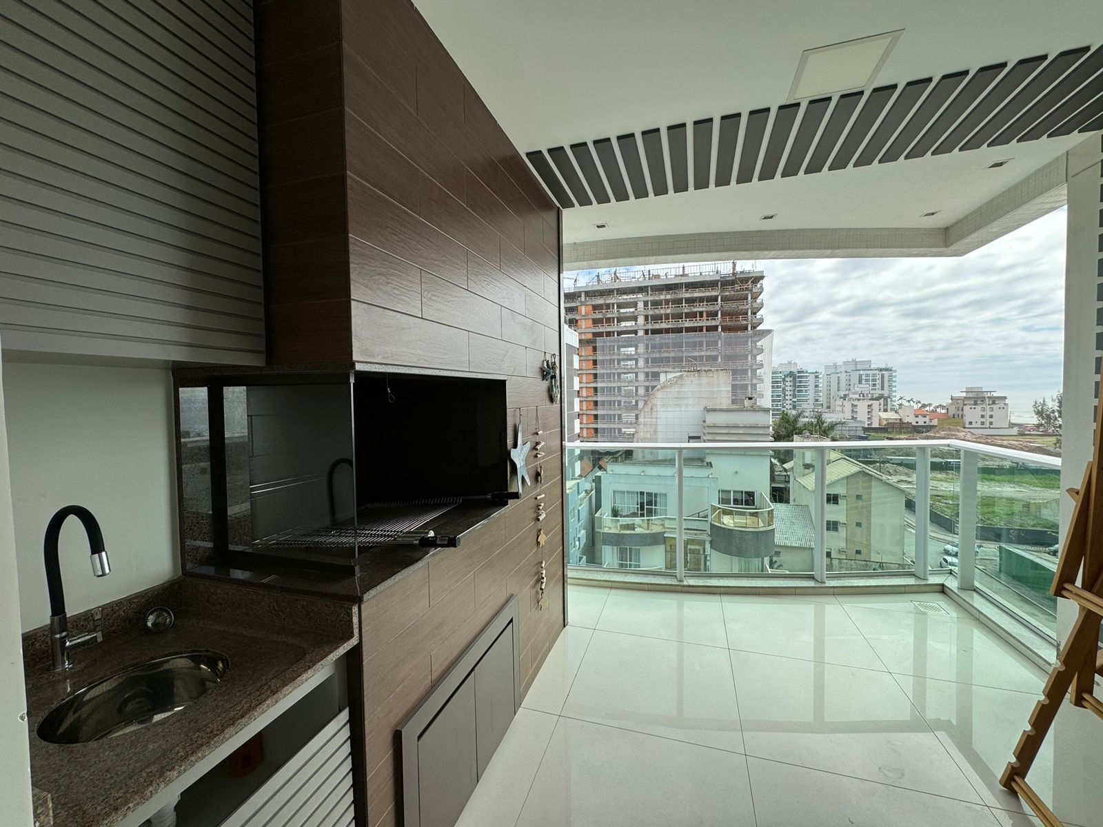 Apartamento à venda com 3 quartos, 144m² - Foto 7