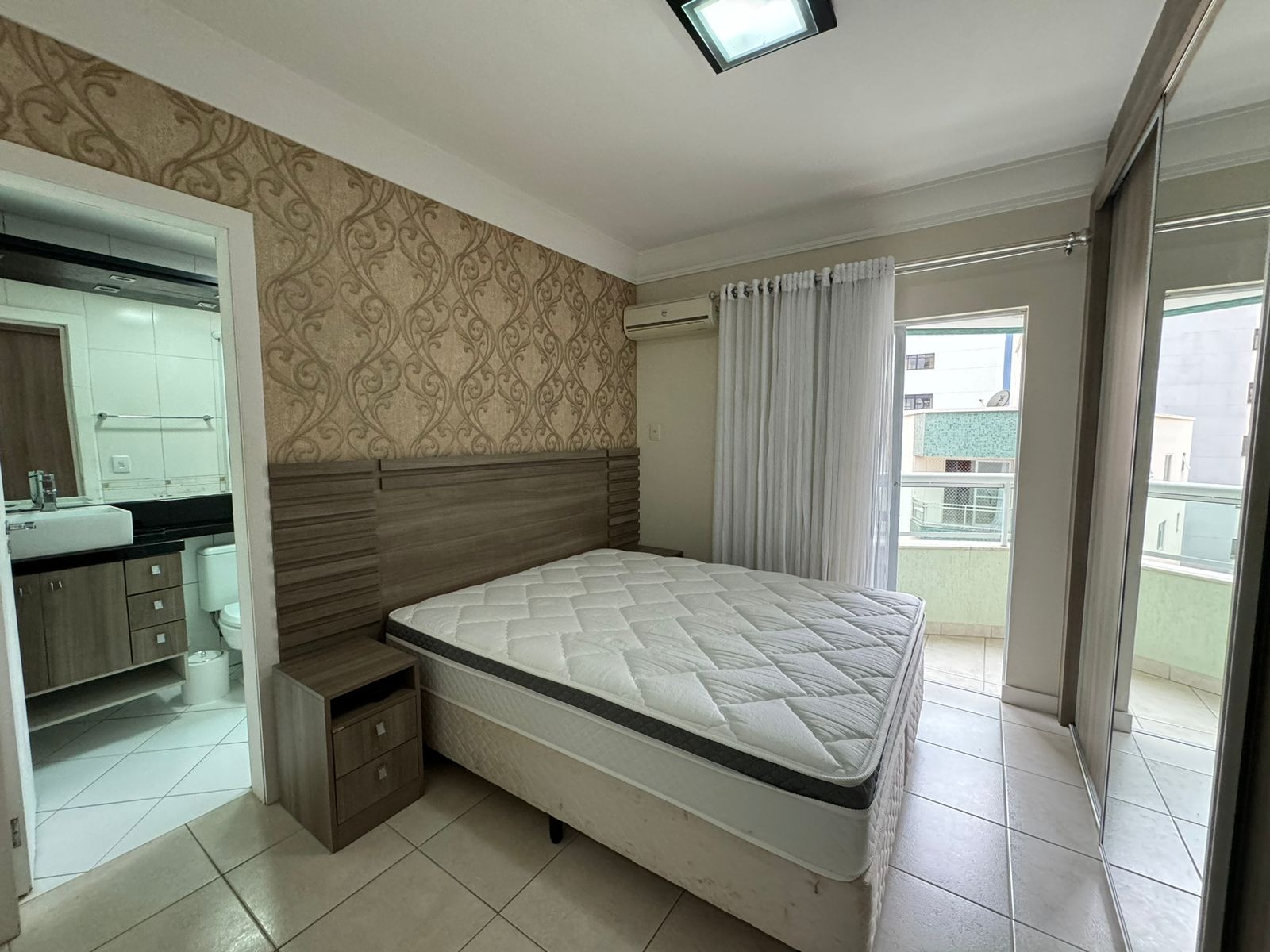 Apartamento para alugar com 3 quartos, 120m² - Foto 10