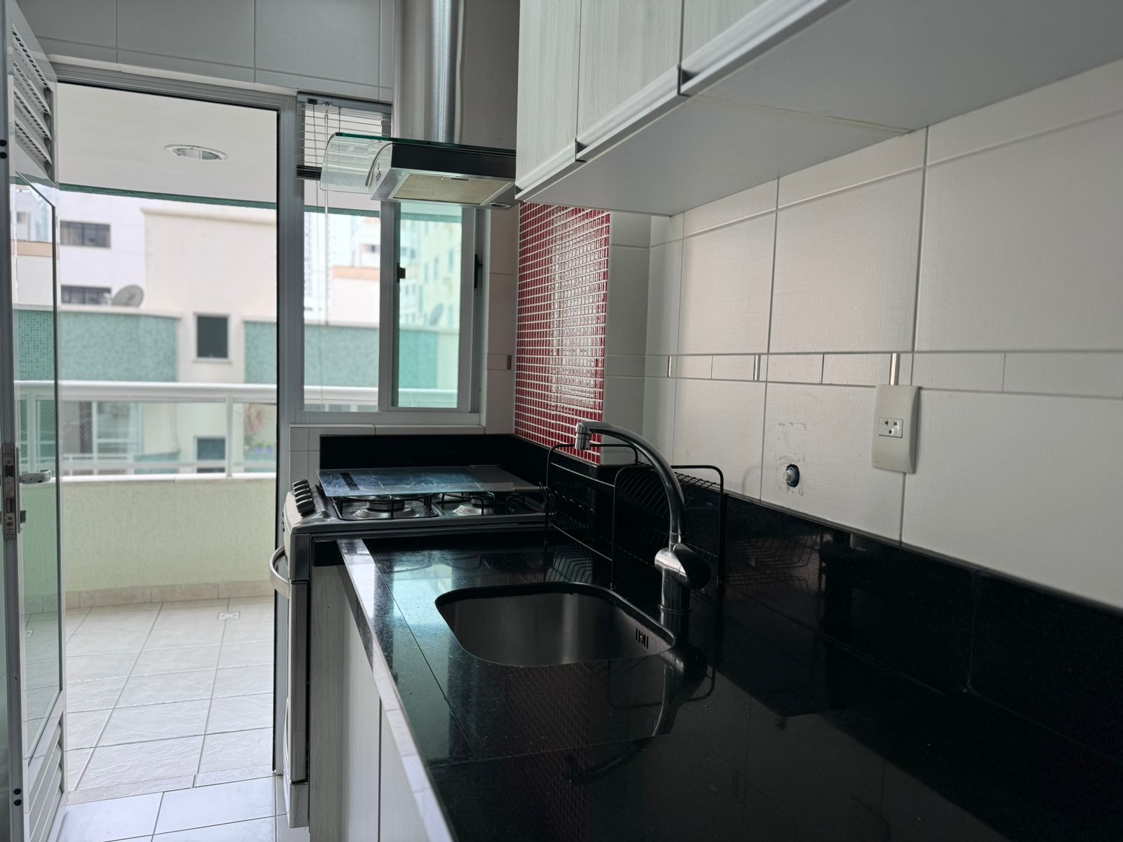 Apartamento para alugar com 3 quartos, 120m² - Foto 7