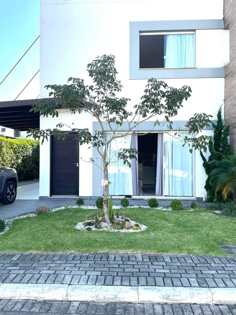 Casa de Condomínio à venda com 3 quartos, 130m² - Foto 2