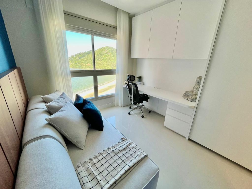 Apartamento à venda com 4 quartos, 160m² - Foto 2