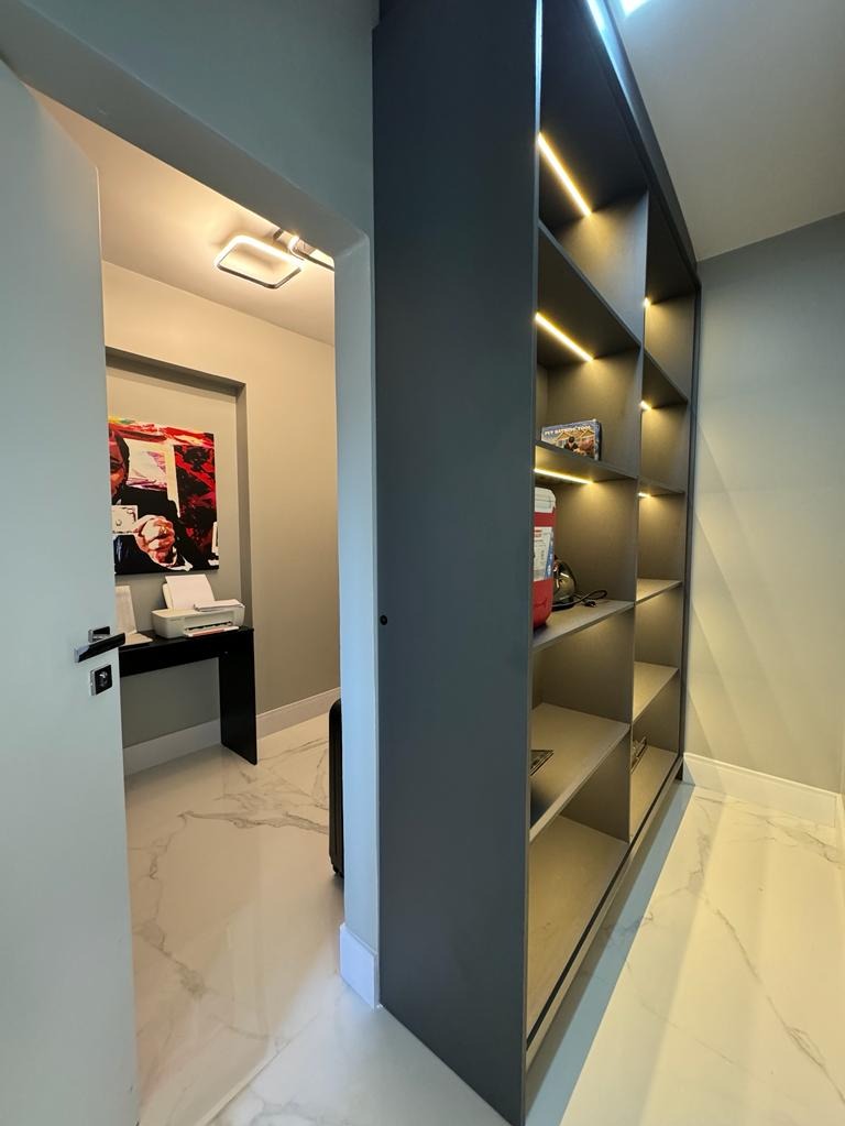 Apartamento à venda com 4 quartos, 140m² - Foto 9