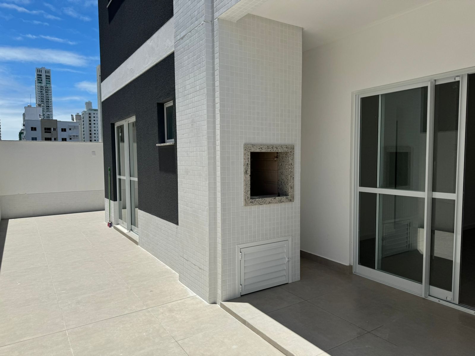 Apartamento à venda com 2 quartos, 140m² - Foto 18