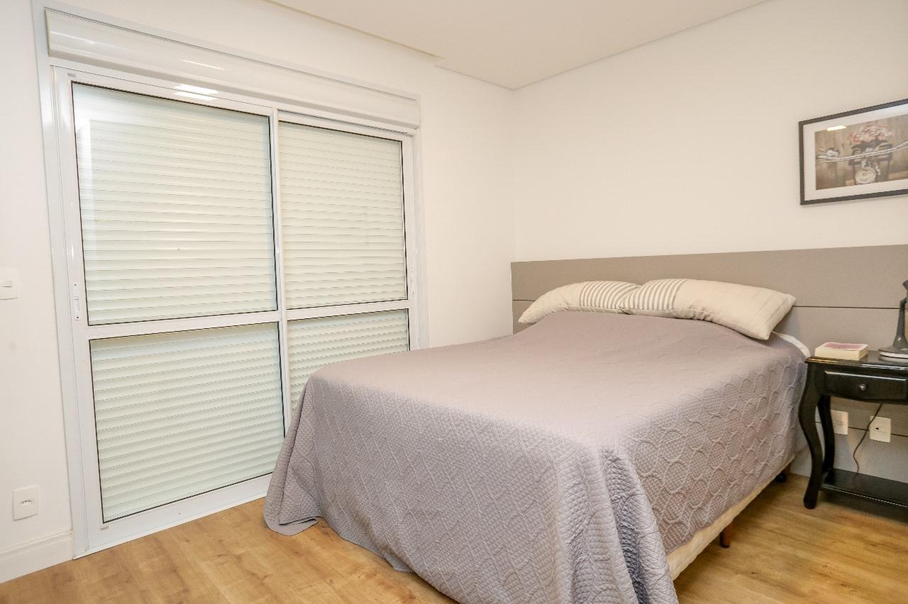 Apartamento à venda com 3 quartos, 200m² - Foto 10