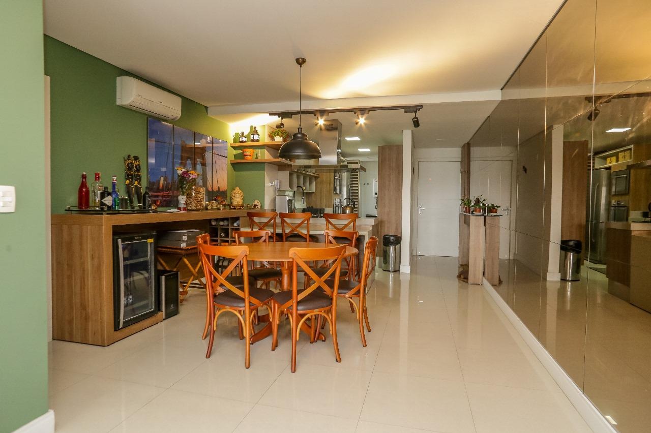 Apartamento à venda com 3 quartos, 200m² - Foto 7