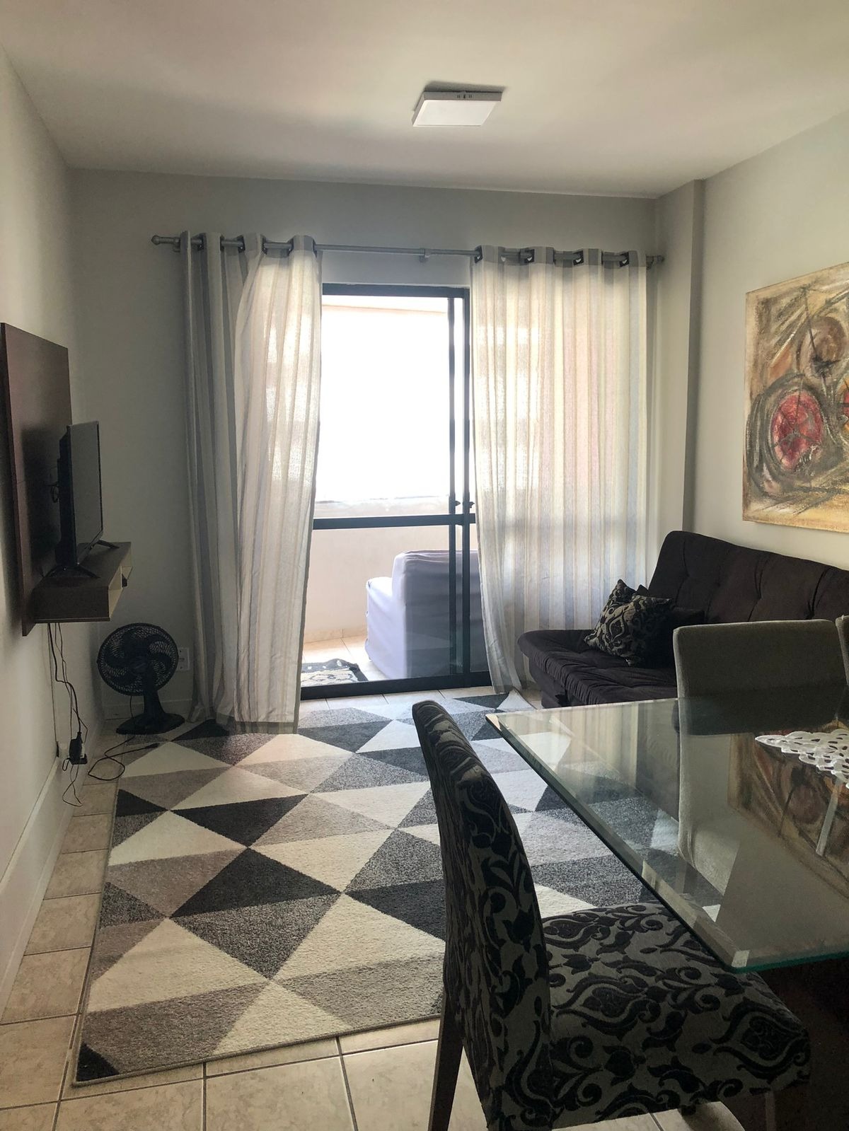 Apartamento à venda com 2 quartos, 75m² - Foto 2