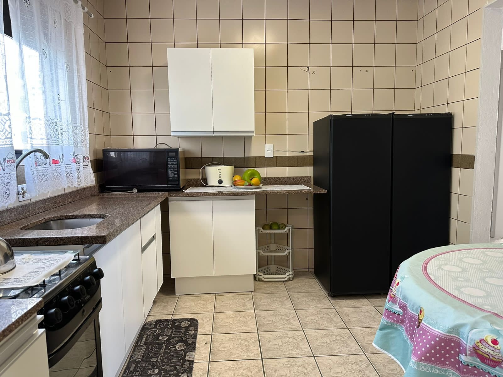 Apartamento à venda com 2 quartos, 75m² - Foto 4