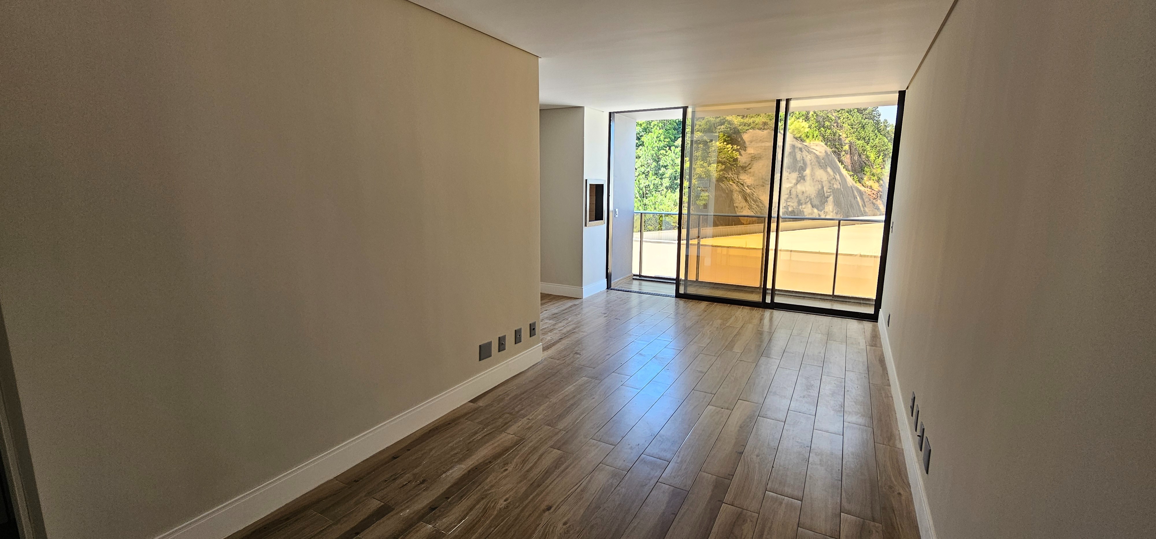 Apartamento à venda com 2 quartos, 93m² - Foto 2