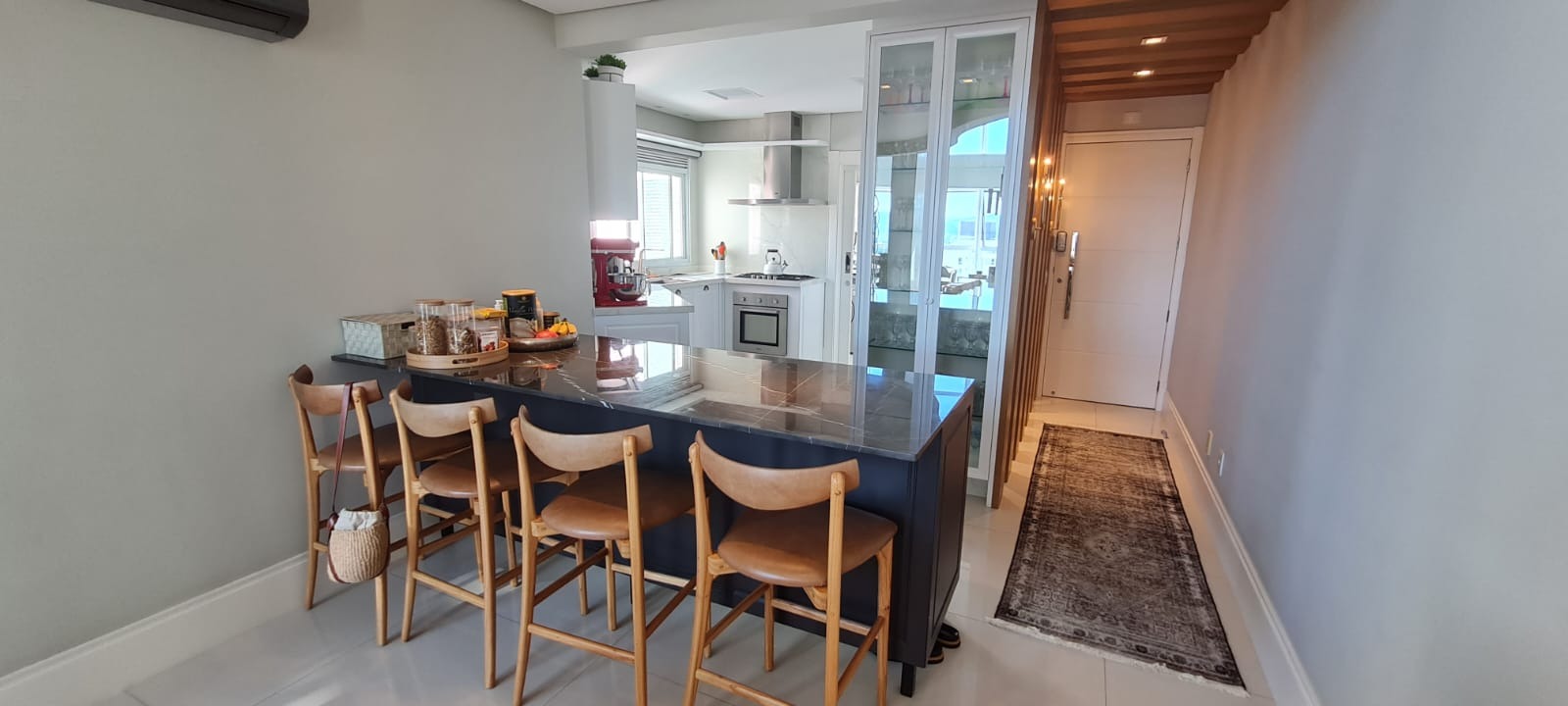 Apartamento à venda com 4 quartos, 233m² - Foto 9