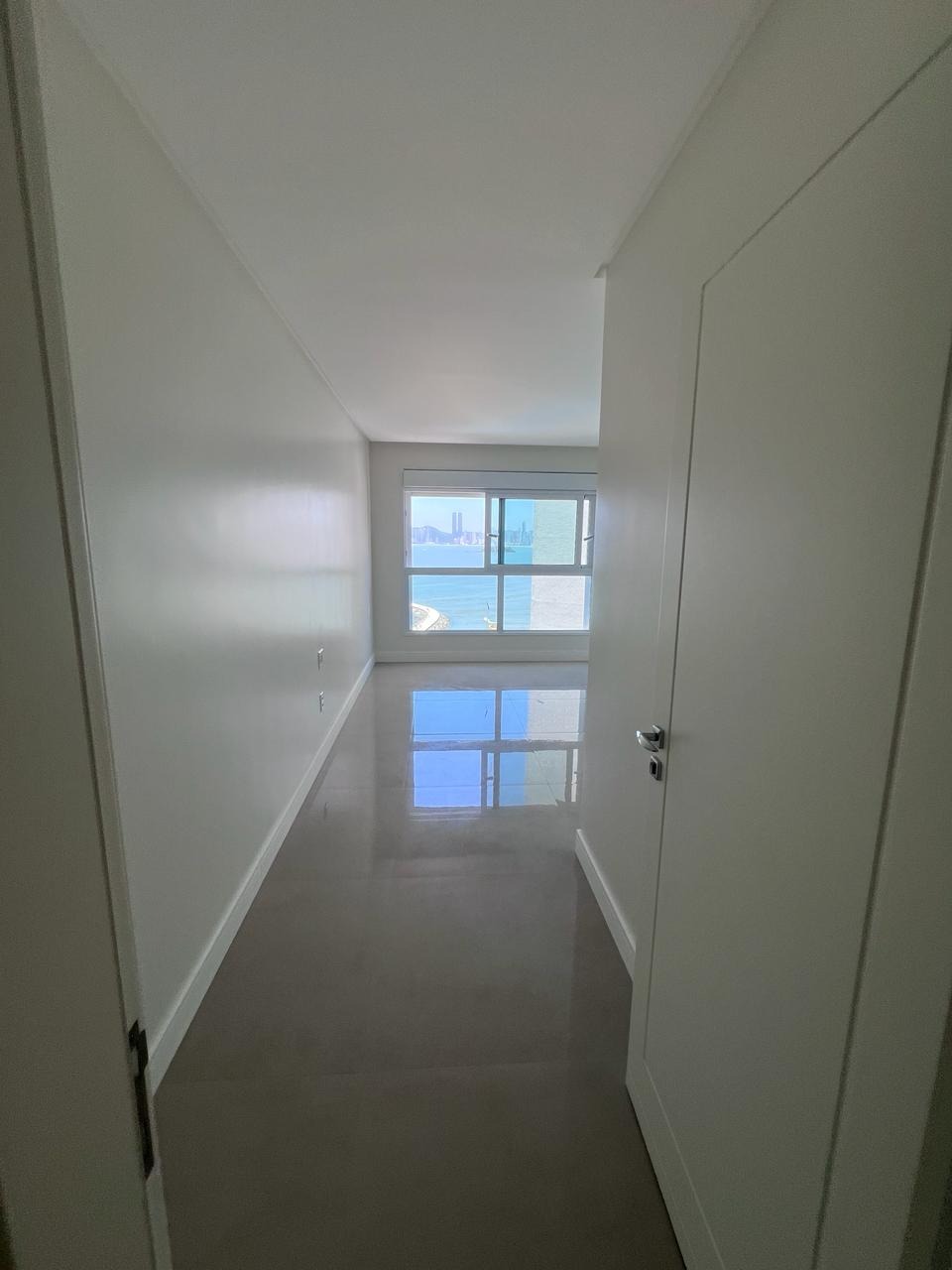 Apartamento à venda com 4 quartos, 160m² - Foto 4