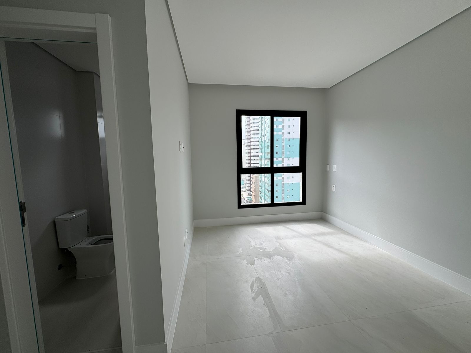 Apartamento à venda com 4 quartos, 133m² - Foto 5