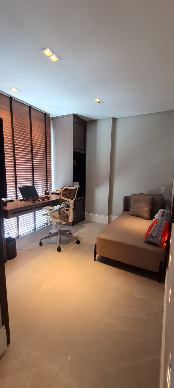 Apartamento à venda com 4 quartos, 233m² - Foto 33