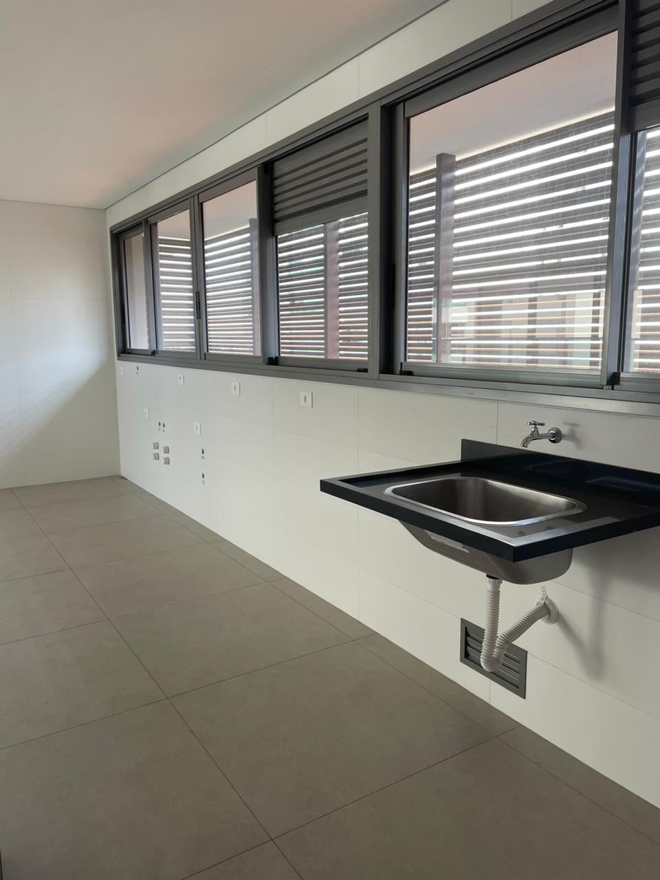 Apartamento à venda com 3 quartos, 323m² - Foto 5