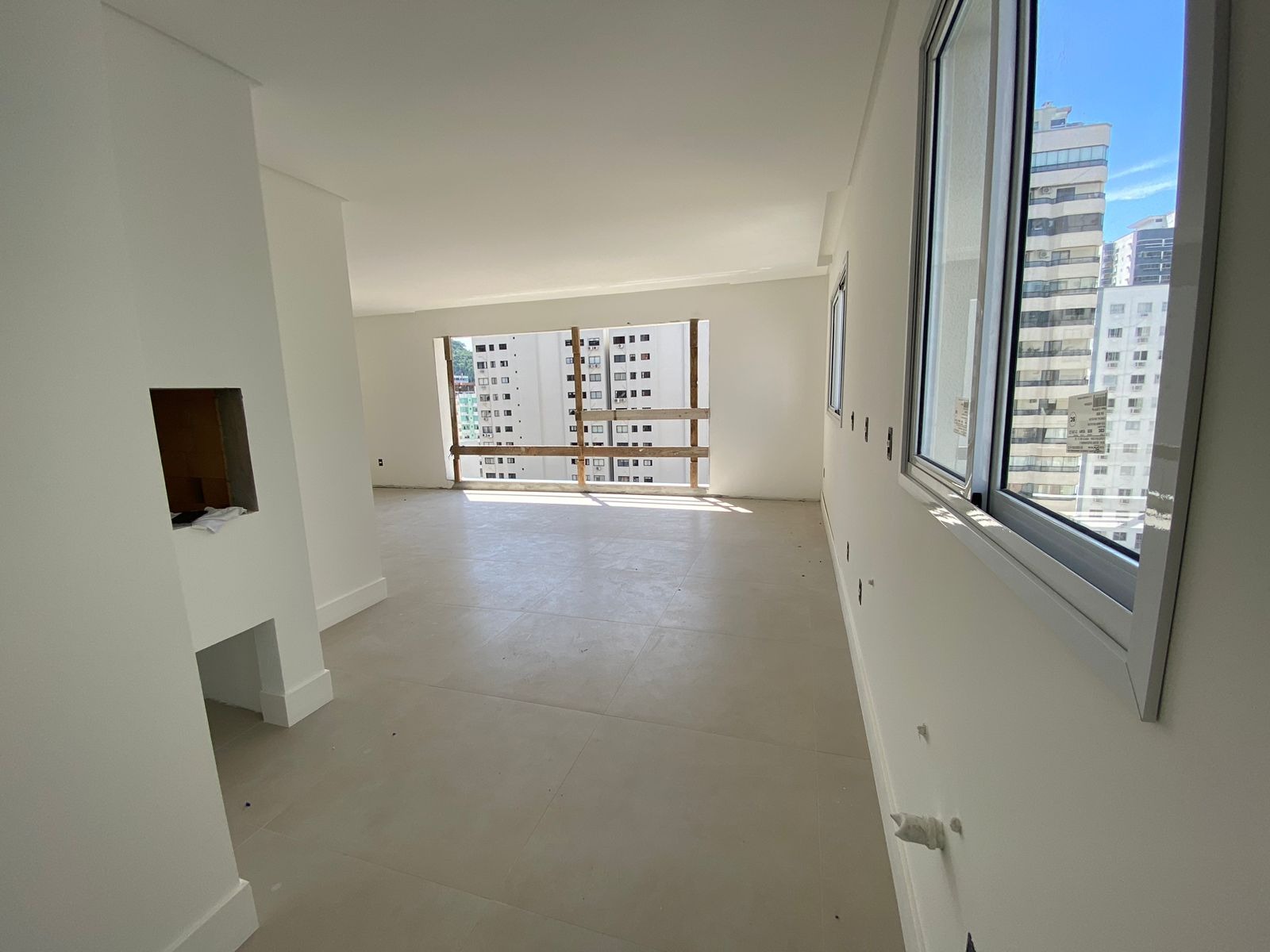 Apartamento à venda com 3 quartos, 125m² - Foto 5