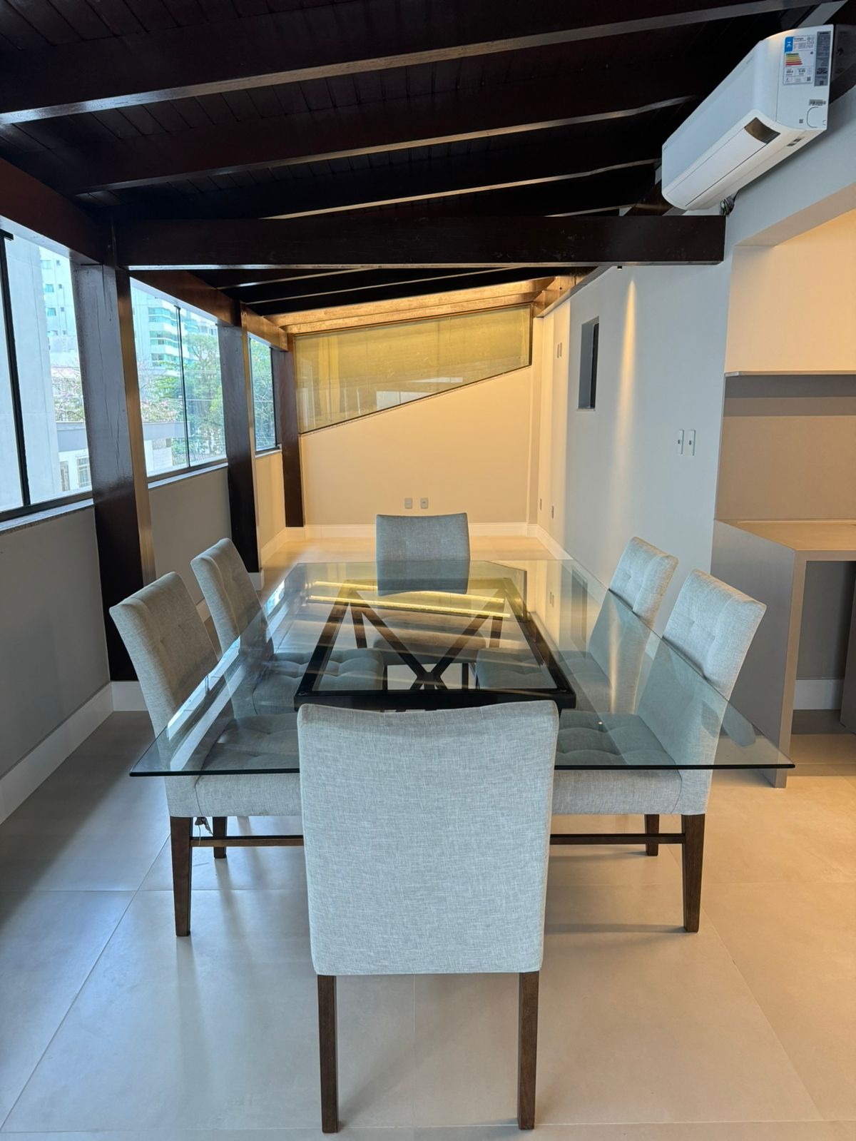 Apartamento para alugar com 3 quartos, 200m² - Foto 10