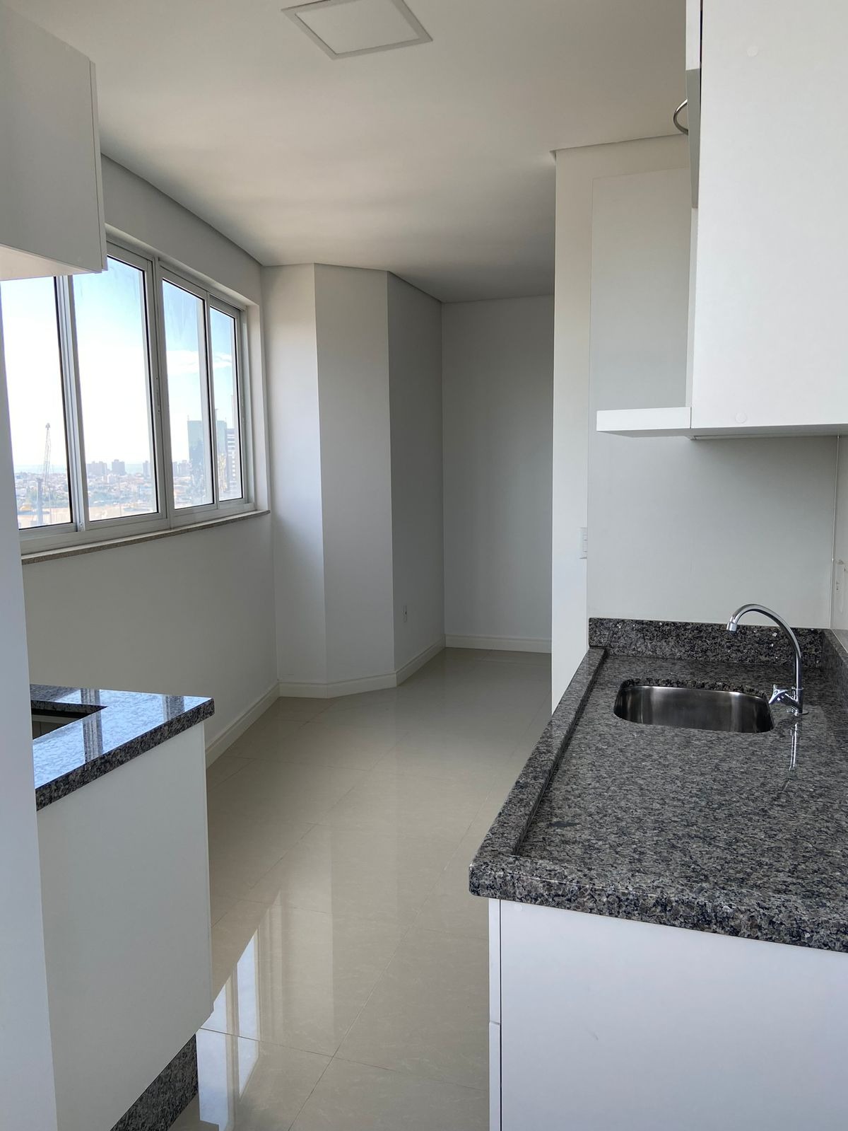 Apartamento à venda com 2 quartos, 80m² - Foto 6