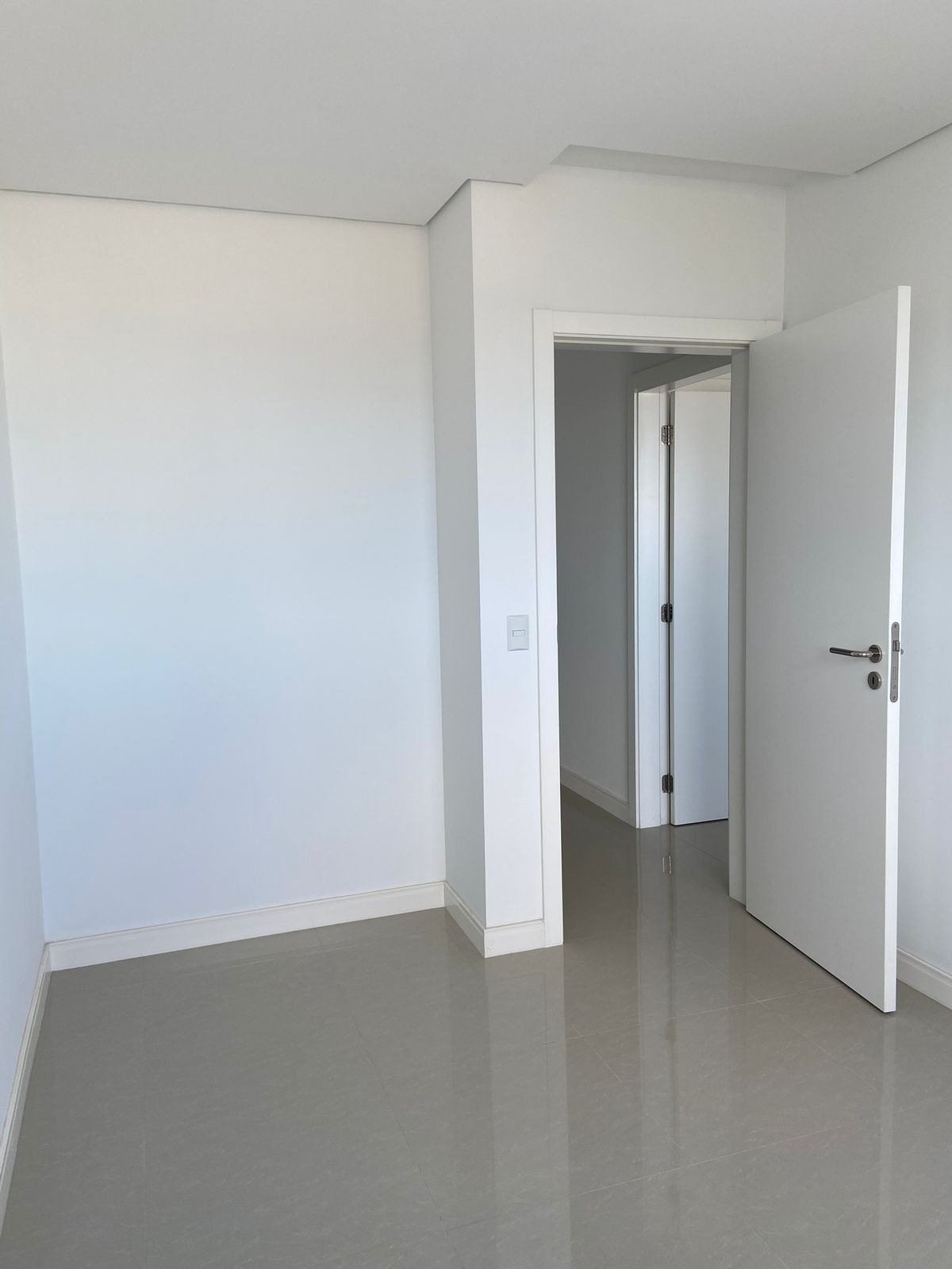 Apartamento à venda com 2 quartos, 80m² - Foto 11