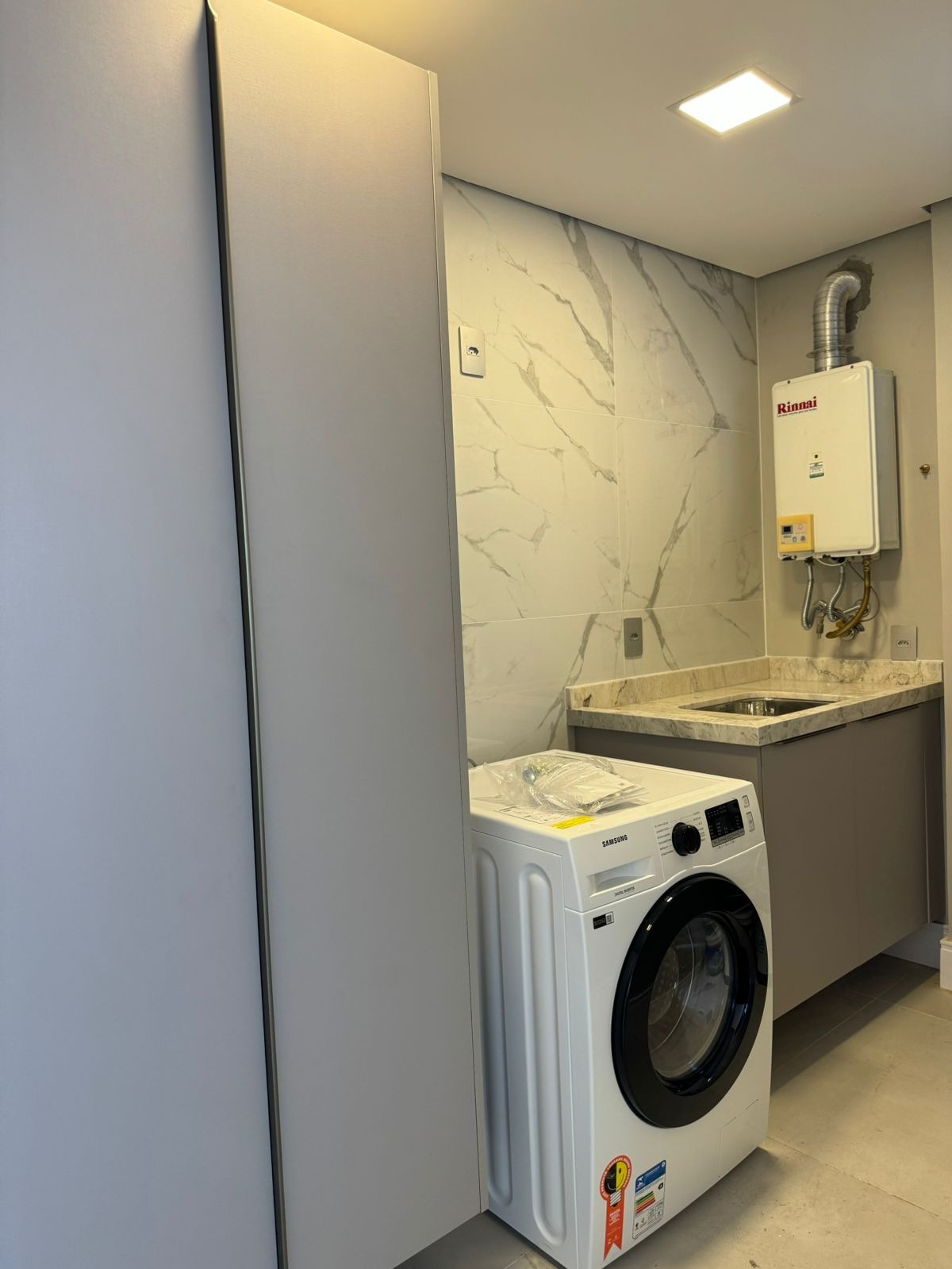 Apartamento para alugar com 3 quartos, 200m² - Foto 29
