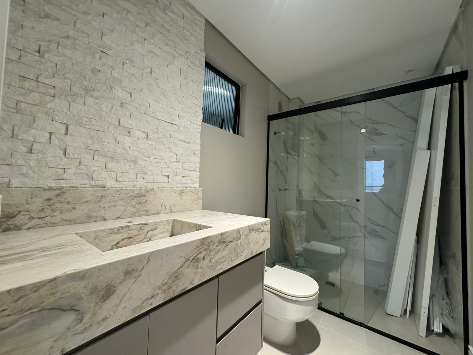 Apartamento para alugar com 3 quartos, 200m² - Foto 22