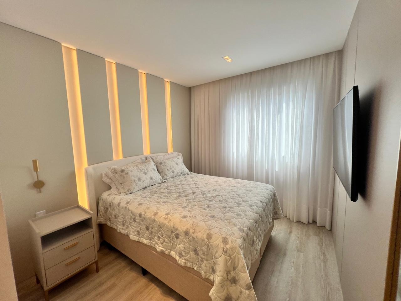 Apartamento à venda com 4 quartos, 142m² - Foto 14