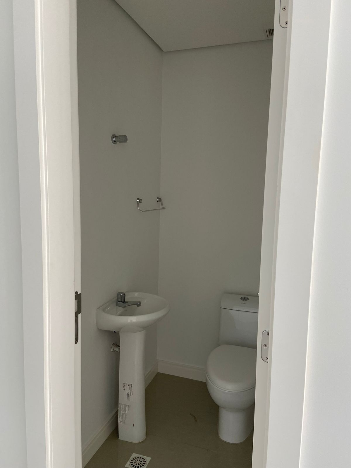 Apartamento à venda com 2 quartos, 80m² - Foto 15