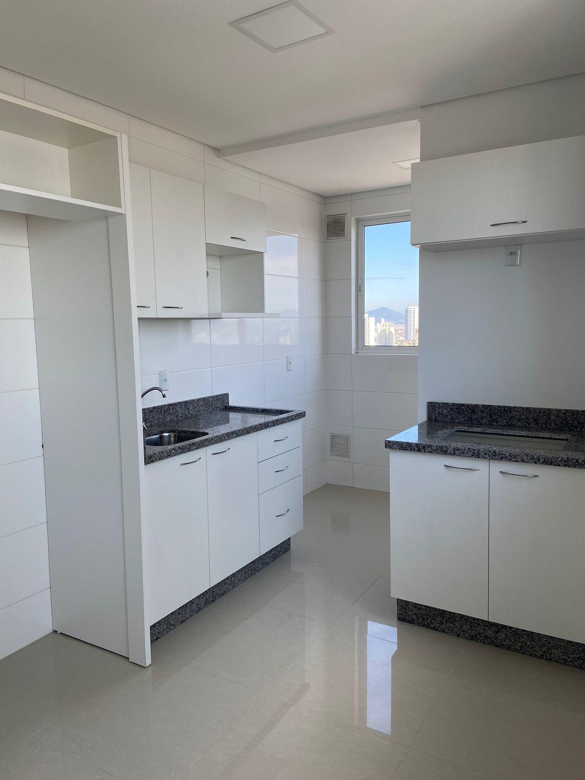 Apartamento à venda com 2 quartos, 80m² - Foto 5