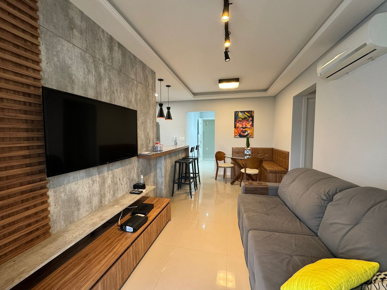 Apartamento para alugar com 2 quartos, 80m² - Foto 3