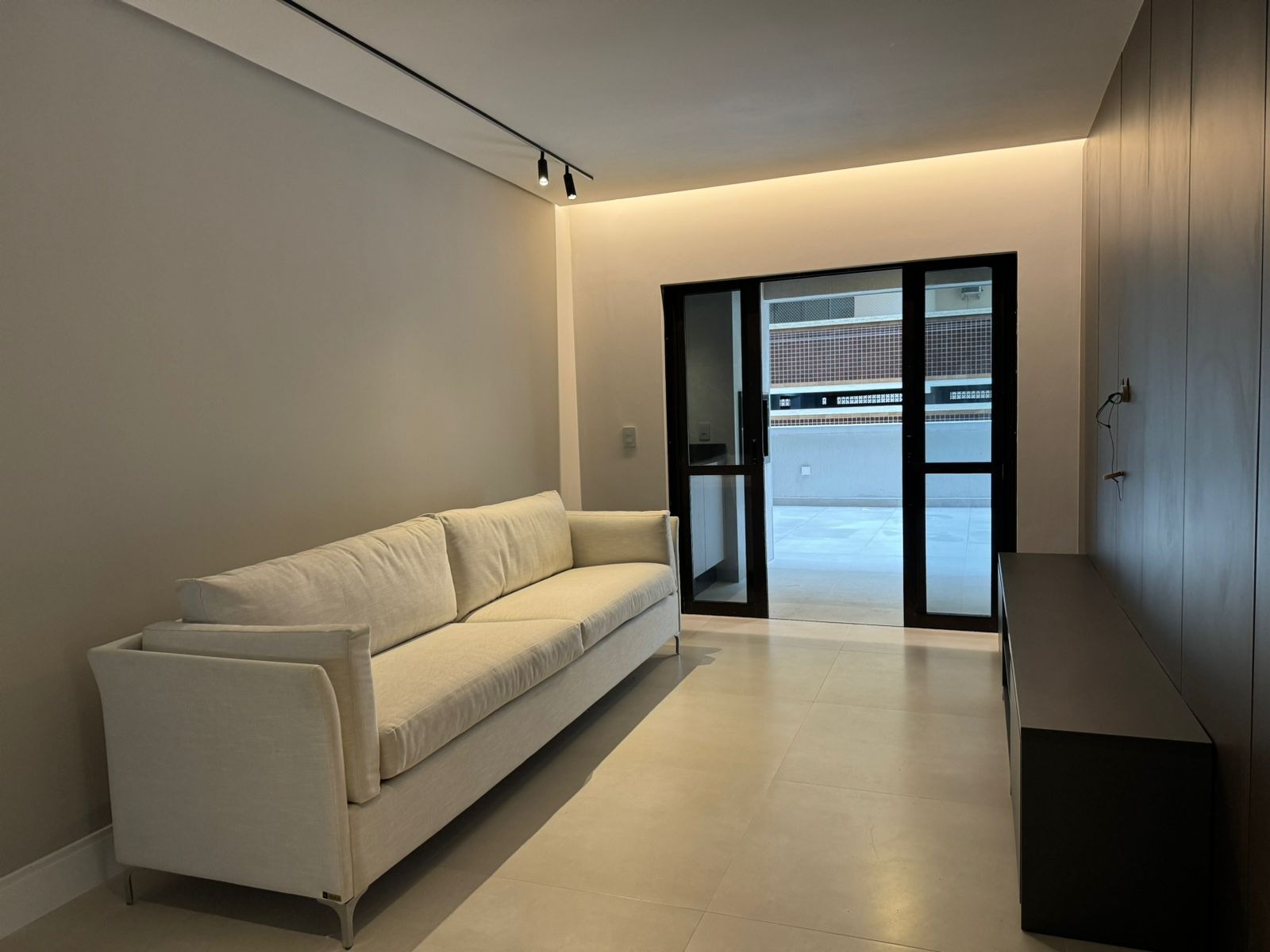 Apartamento para alugar com 3 quartos, 200m² - Foto 3