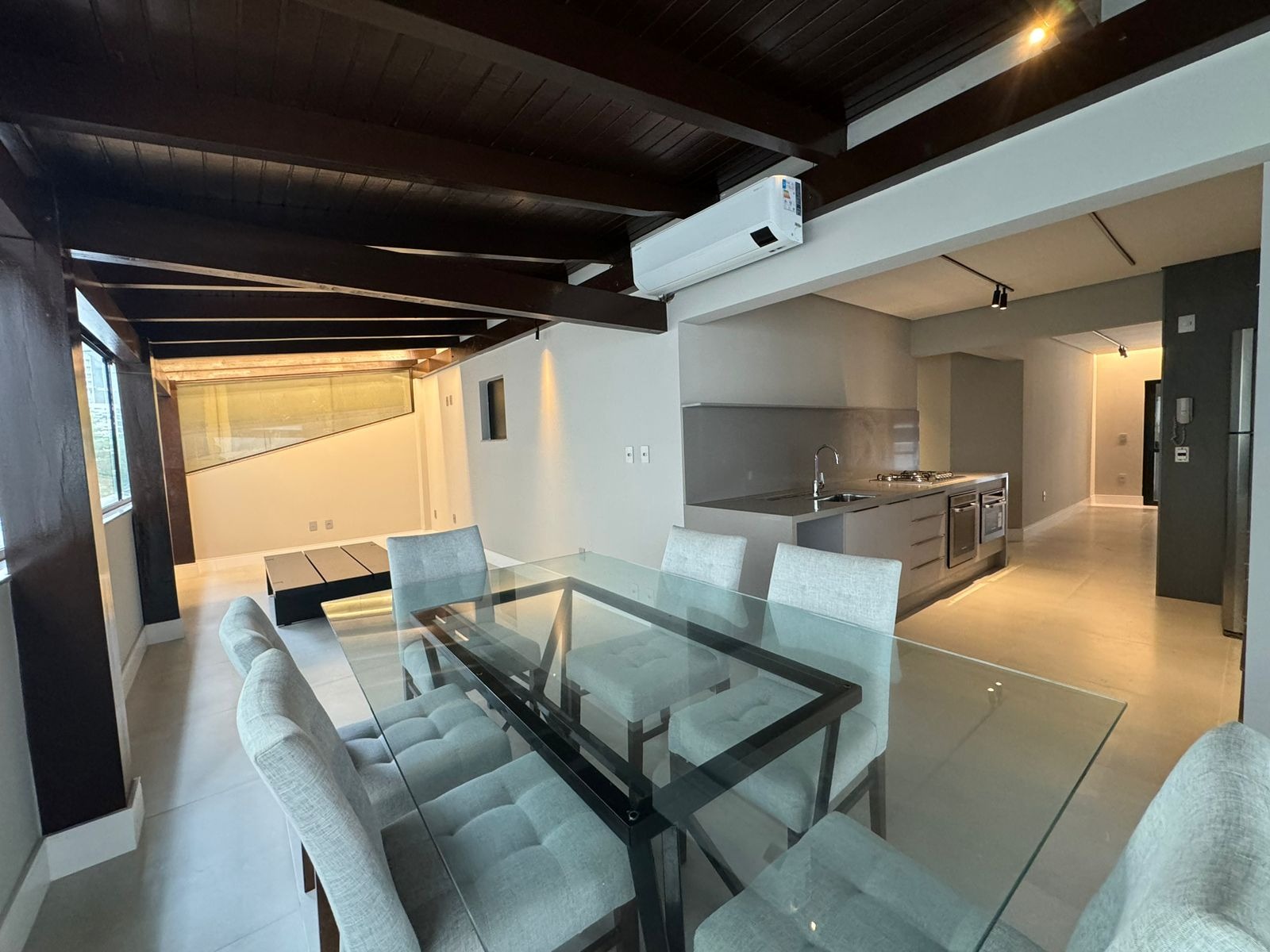 Apartamento para alugar com 3 quartos, 200m² - Foto 7