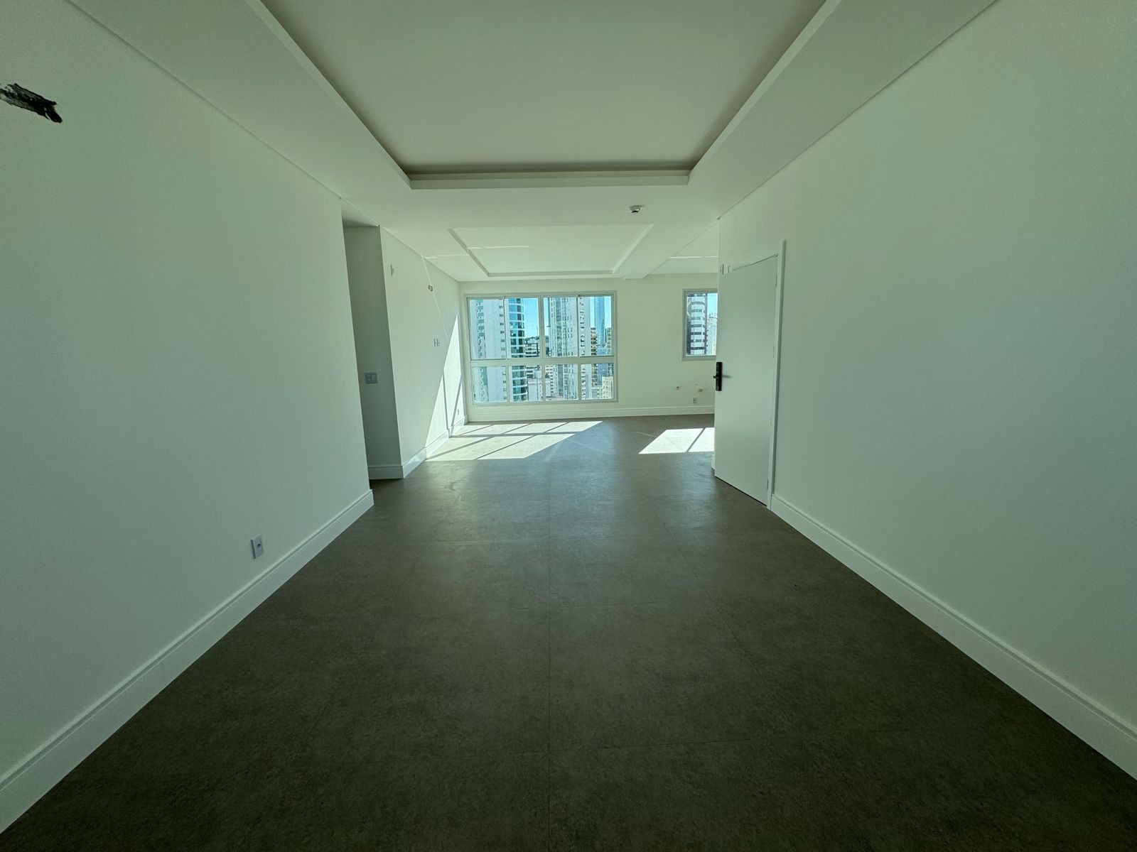 Apartamento à venda com 4 quartos, 143m² - Foto 7