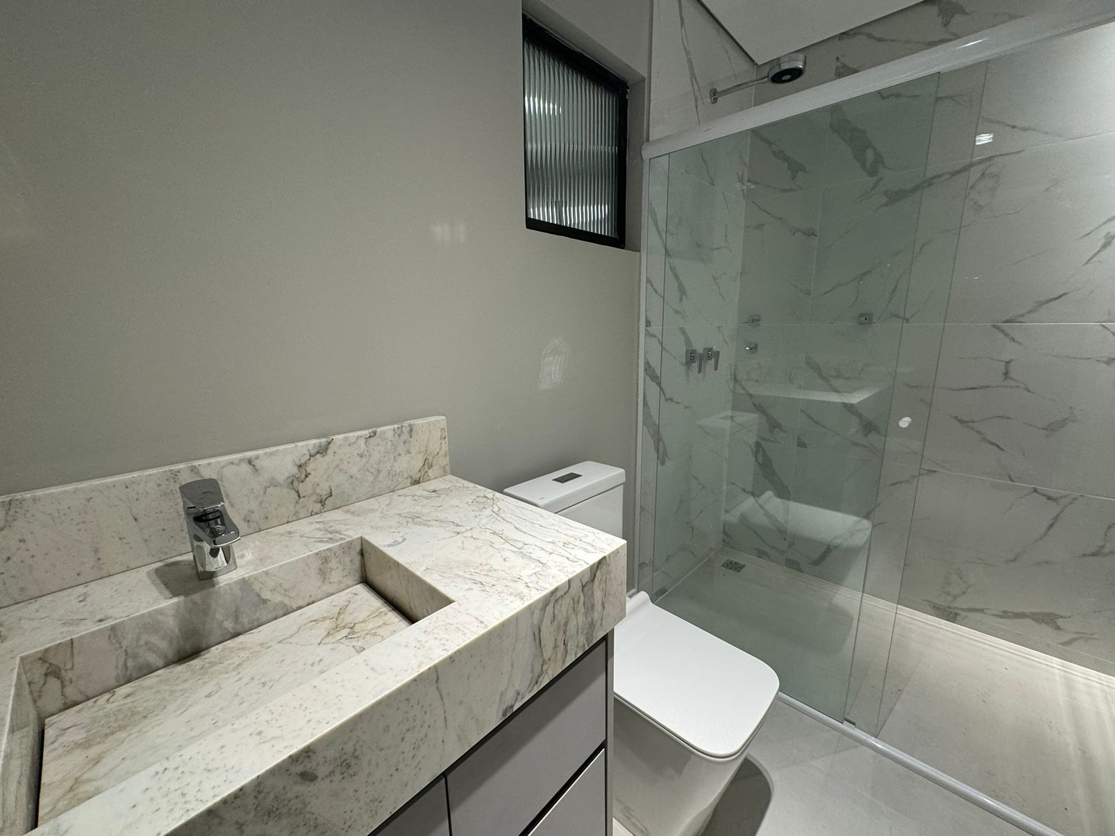 Apartamento para alugar com 3 quartos, 200m² - Foto 27