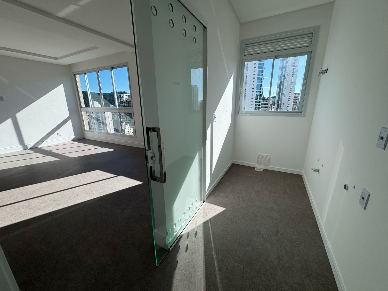 Apartamento à venda com 4 quartos, 143m² - Foto 20