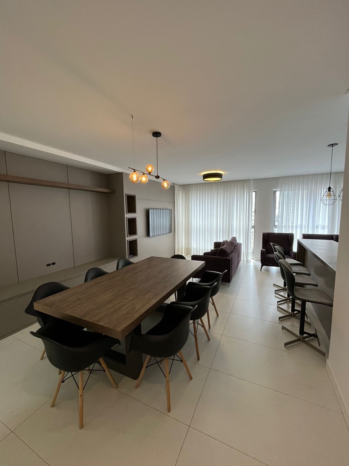 Apartamento à venda e aluguel com 4 quartos, 165m² - Foto 1