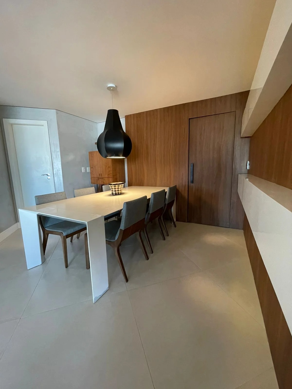 Apartamento à venda com 3 quartos, 153m² - Foto 3