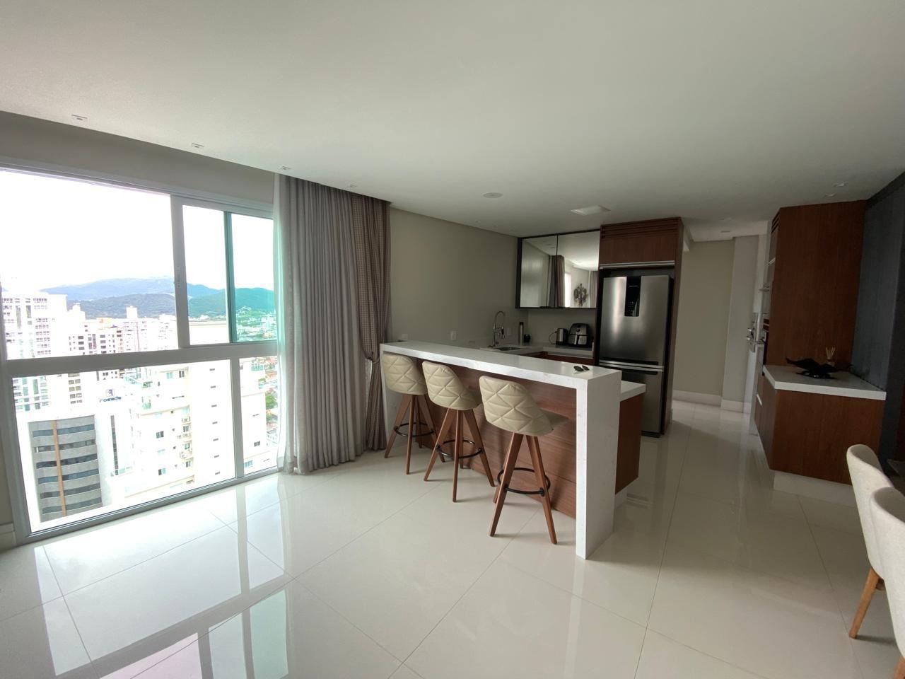 Apartamento para alugar com 3 quartos, 126m² - Foto 5