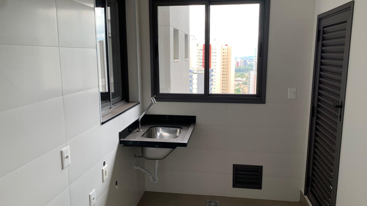 Apartamento à venda com 3 quartos, 181m² - Foto 13